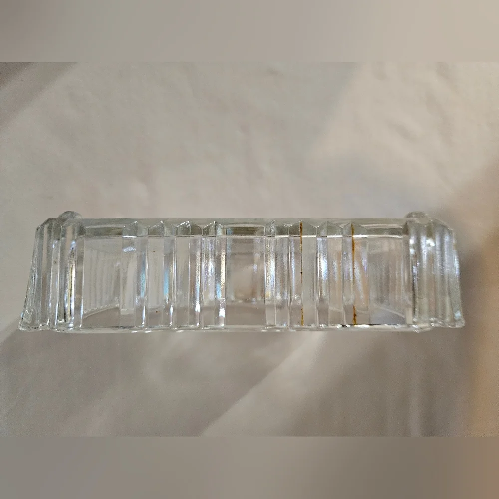 Elegant Clear Glass Soap Dish